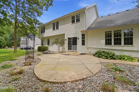 Tiny photo for 26413 Catawba Drive, Perrysburg, OH 43551 (MLS # 10010951)