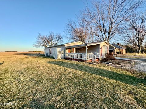 Photo of 670 County Road 8b, Hamler, OH 43524 (MLS # 10004912)
