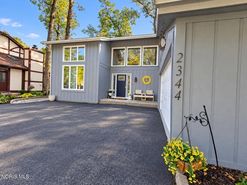 Tiny photo for 2344 Cheshire Woods Road, Toledo, OH 43617 (MLS # 10013964)