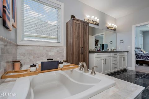 Tiny photo for 9541 Newbury Lane, Whitehouse, OH 43571 (MLS # 10004569)