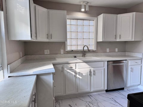 Tiny photo for 3521 Rushland Avenue, Toledo, OH 43606 (MLS # 10014661)