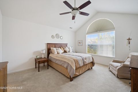 Tiny photo for 8334 Ledgestone Avenue #8334, Sylvania, OH 43560 (MLS # 10000277)