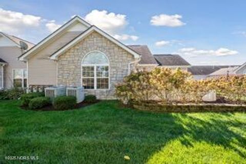 Tiny photo for 8334 Ledgestone Avenue #8334, Sylvania, OH 43560 (MLS # 10000277)
