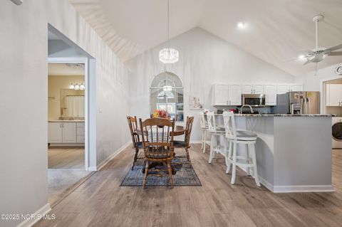 Tiny photo for 8334 Ledgestone Avenue #8334, Sylvania, OH 43560 (MLS # 10000277)