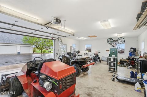 Tiny photo for 13095 Huffman Road, Bowling Green, OH 43402 (MLS # 10006454)