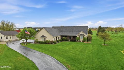 Tiny photo for 13095 Huffman Road, Bowling Green, OH 43402 (MLS # 10006454)