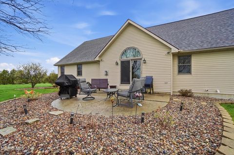 Tiny photo for 13095 Huffman Road, Bowling Green, OH 43402 (MLS # 10006454)