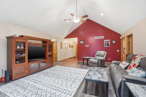 Tiny photo for 13095 Huffman Road, Bowling Green, OH 43402 (MLS # 10006454)