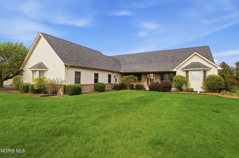 Tiny photo for 13095 Huffman Road, Bowling Green, OH 43402 (MLS # 10006454)