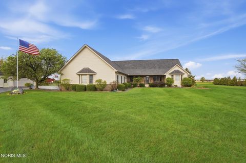 Tiny photo for 13095 Huffman Road, Bowling Green, OH 43402 (MLS # 10006454)