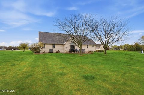 Tiny photo for 13095 Huffman Road, Bowling Green, OH 43402 (MLS # 10006454)