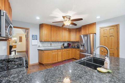 Tiny photo for 13095 Huffman Road, Bowling Green, OH 43402 (MLS # 10006454)