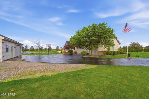 Tiny photo for 13095 Huffman Road, Bowling Green, OH 43402 (MLS # 10006454)