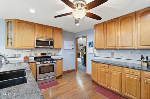 Tiny photo for 13095 Huffman Road, Bowling Green, OH 43402 (MLS # 10006454)