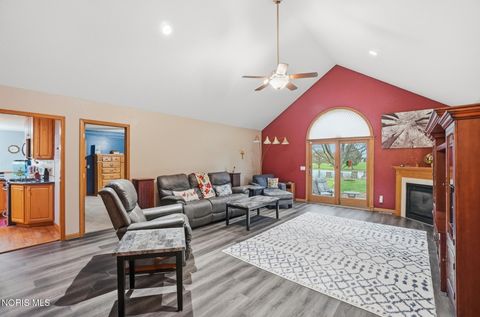 Tiny photo for 13095 Huffman Road, Bowling Green, OH 43402 (MLS # 10006454)