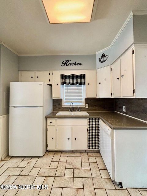 Tiny photo for 4227 Caroline Avenue, Toledo, OH 43612 (MLS # 10003723)