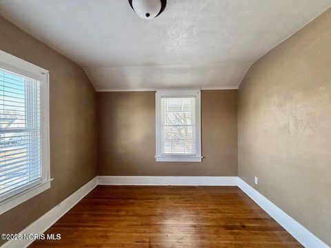 Tiny photo for 4227 Caroline Avenue, Toledo, OH 43612 (MLS # 10003723)