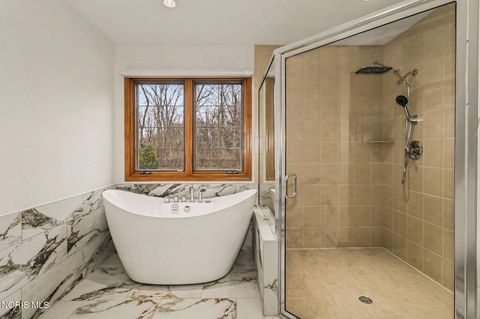 Tiny photo for 3962 Secluded Ravine Court, Maumee, OH 43537 (MLS # 10005339)