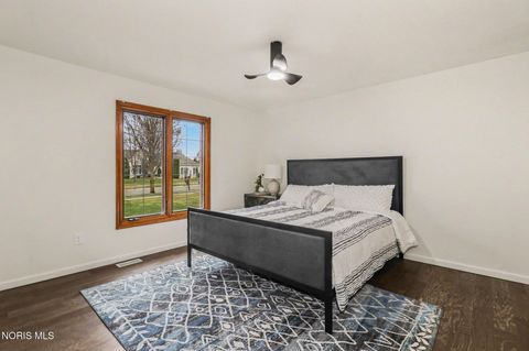 Tiny photo for 3962 Secluded Ravine Court, Maumee, OH 43537 (MLS # 10005339)