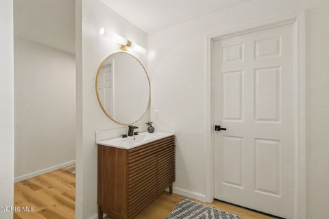 Tiny photo for 3962 Secluded Ravine Court, Maumee, OH 43537 (MLS # 10005339)