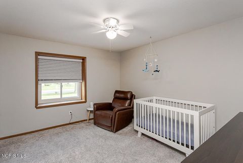 Tiny photo for 556 Thackeray Road, Maumee, OH 43537 (MLS # 10007809)