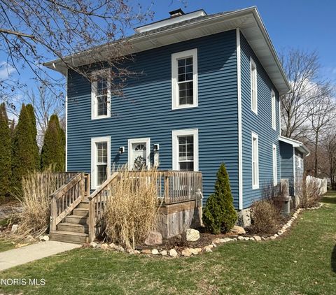 203 College Street Fayette OH 43521