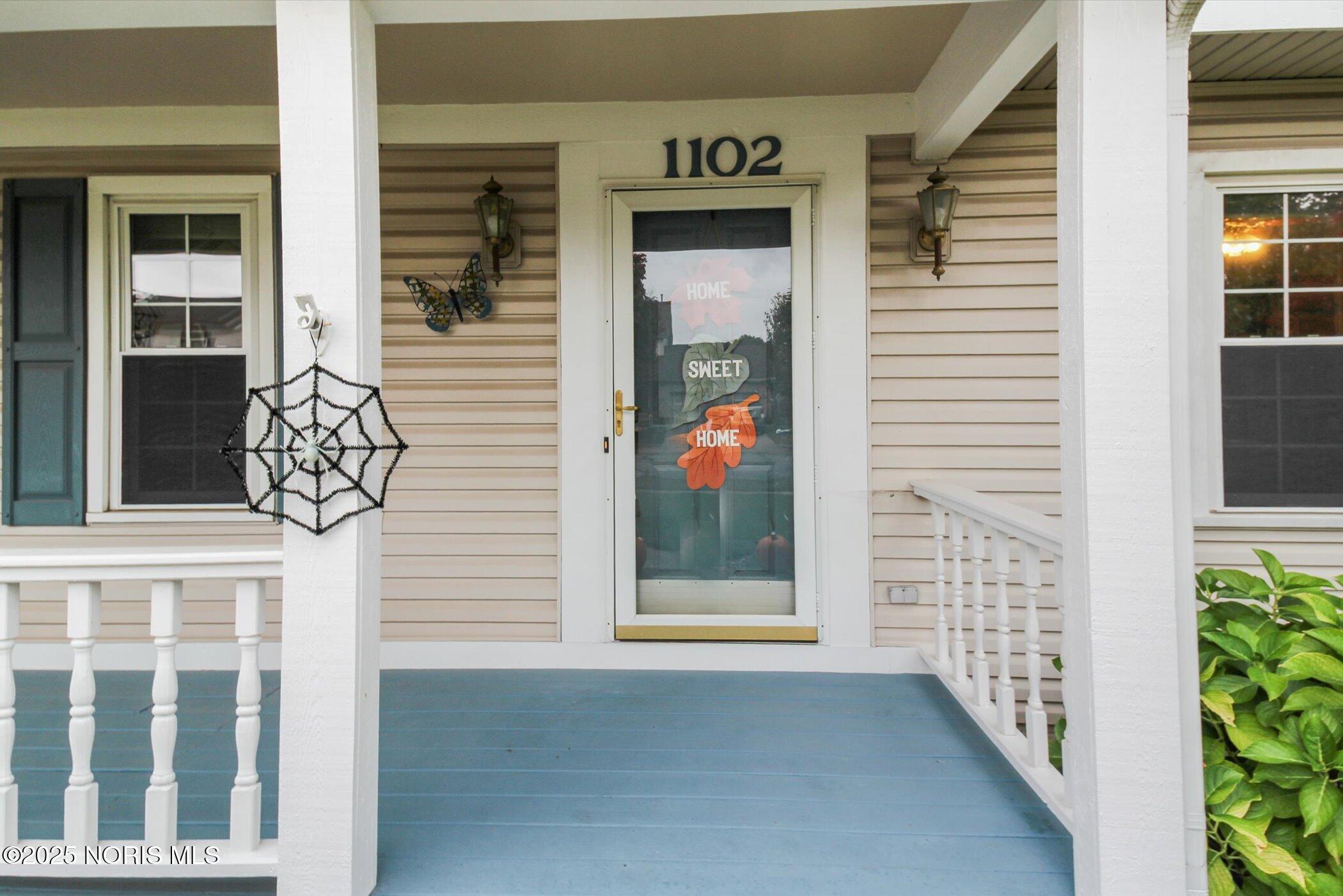 1102 Heritage Lane