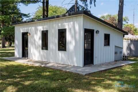 Tiny photo for 933 Mulberry Street, Perrysburg, OH 43551 (MLS # 10014143)