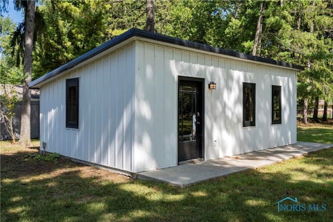 Tiny photo for 933 Mulberry Street, Perrysburg, OH 43551 (MLS # 10014143)