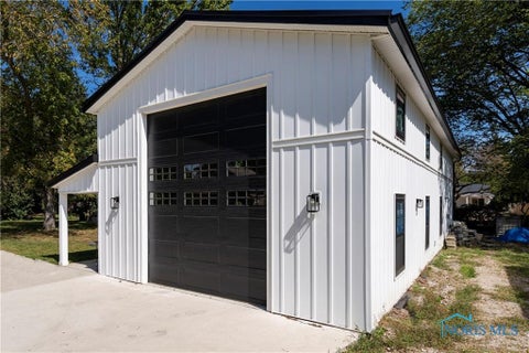 Tiny photo for 933 Mulberry Street, Perrysburg, OH 43551 (MLS # 10014143)