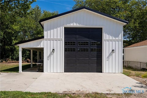 Tiny photo for 933 Mulberry Street, Perrysburg, OH 43551 (MLS # 10014143)