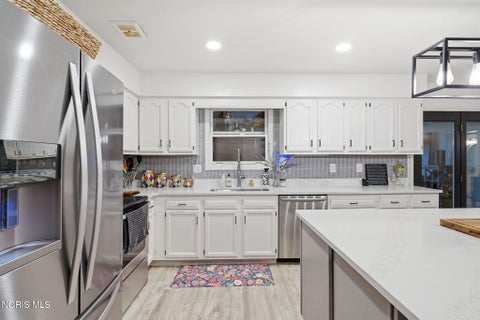Tiny photo for 1704 Pebblestone Drive, Findlay, OH 45840 (MLS # 10014859)