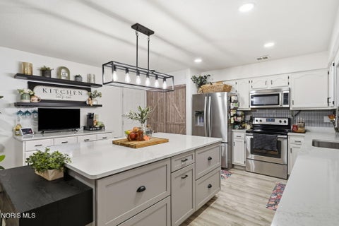 Tiny photo for 1704 Pebblestone Drive, Findlay, OH 45840 (MLS # 10014859)