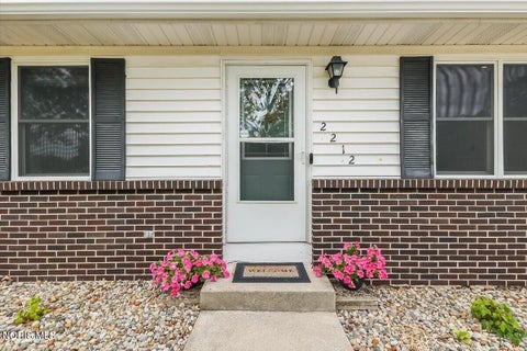 Tiny photo for 2212 Evergreen Drive, Defiance, OH 43512 (MLS # 10010977)