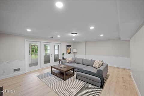 Tiny photo for 3986 W Bancroft Street, Ottawa Hills, OH 43606 (MLS # 10010083)