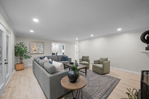 Tiny photo for 3986 W Bancroft Street, Ottawa Hills, OH 43606 (MLS # 10010083)