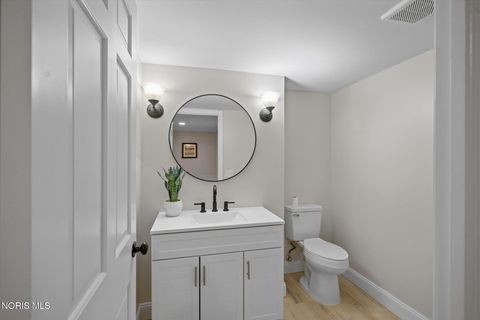Tiny photo for 3986 W Bancroft Street, Ottawa Hills, OH 43606 (MLS # 10010083)