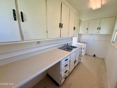 Tiny photo for 372 W Perry Street, Tiffin, OH 44883 (MLS # 10006674)