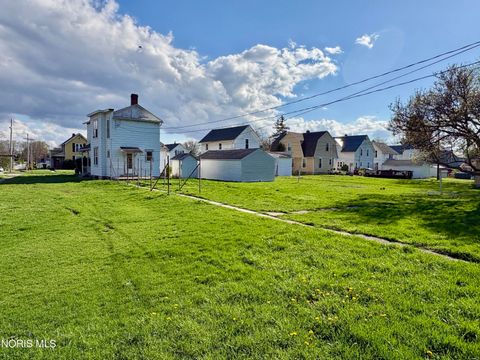 Tiny photo for 372 W Perry Street, Tiffin, OH 44883 (MLS # 10006674)