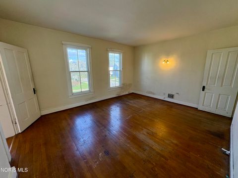 Tiny photo for 372 W Perry Street, Tiffin, OH 44883 (MLS # 10006674)