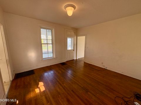 Tiny photo for 372 W Perry Street, Tiffin, OH 44883 (MLS # 10006674)