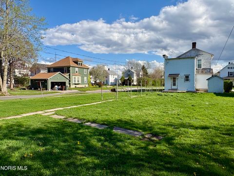 Tiny photo for 372 W Perry Street, Tiffin, OH 44883 (MLS # 10006674)