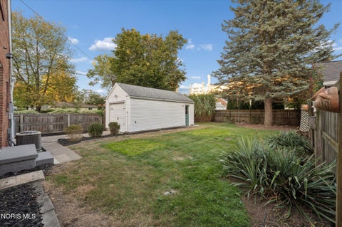 Tiny photo for 2664 Northwood Avenue, Toledo, OH 43606 (MLS # 10012582)