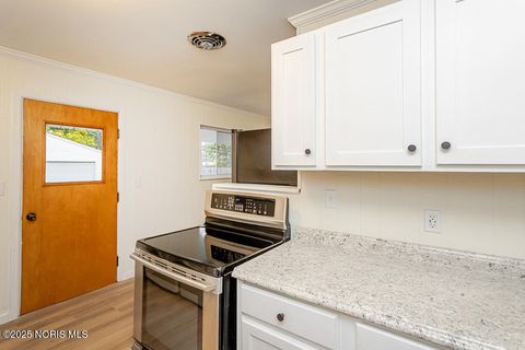 Tiny photo for 3207 Waldmar Road, Toledo, OH 43615 (MLS # 6136997)