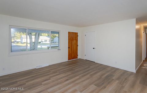 Tiny photo for 3207 Waldmar Road, Toledo, OH 43615 (MLS # 6136997)