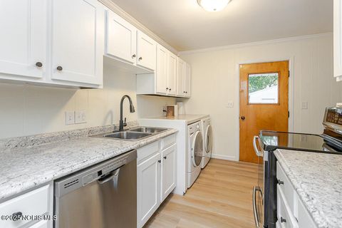 Tiny photo for 3207 Waldmar Road, Toledo, OH 43615 (MLS # 6136997)