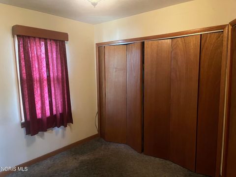 Tiny photo for 622 S Westwood Avenue, Toledo, OH 43609 (MLS # 10007503)