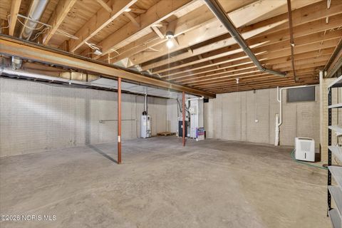 Tiny photo for 6934 Cedar Creek Lane, Toledo, OH 43617 (MLS # 10006313)