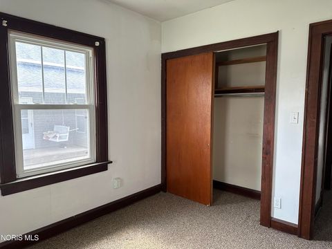 Tiny photo for 427 N Locust Street, Oak Harbor, OH 43449 (MLS # 10005118)