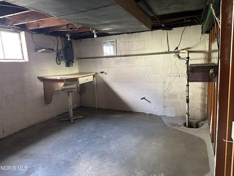 Tiny photo for 427 N Locust Street, Oak Harbor, OH 43449 (MLS # 10005118)